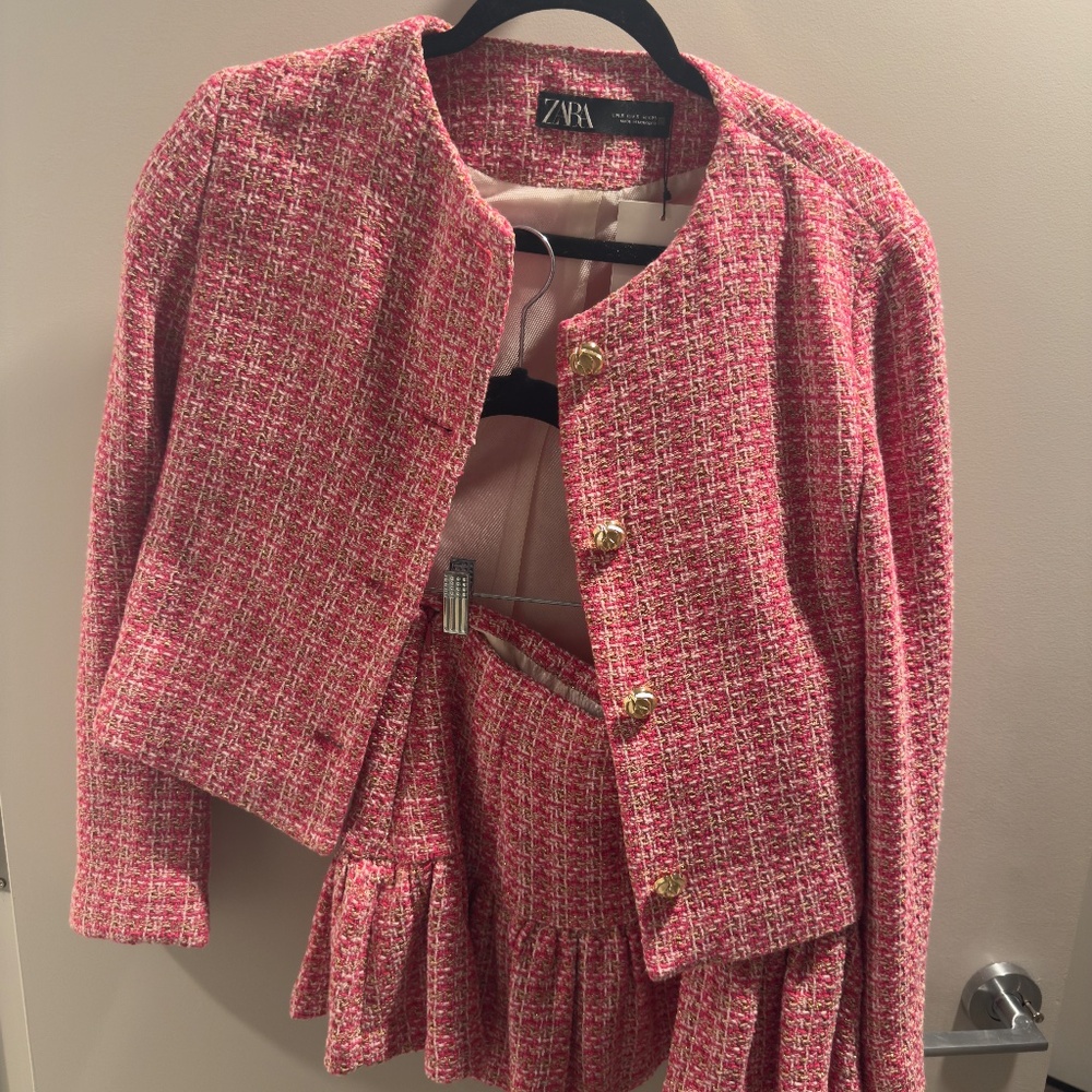 NEW WITH TAGS! Zara Pink Tweed Skort Size: Small